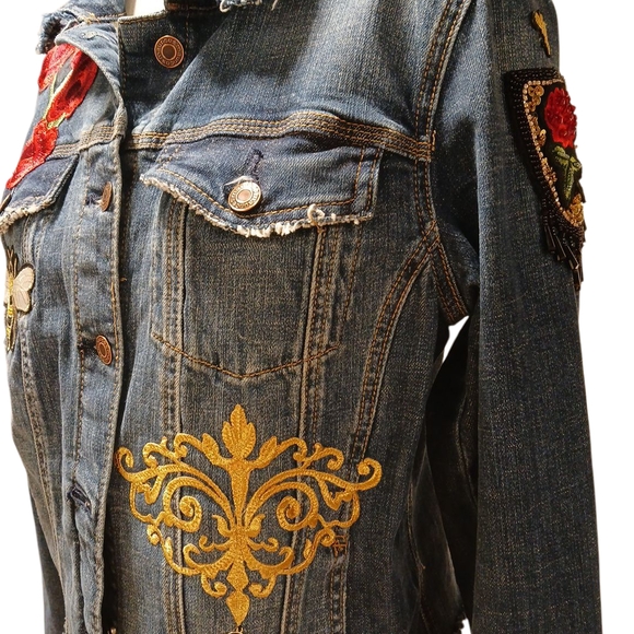 REworked Embroidered Denim Jacket with Floral and Bee Design | Sz L - Picture 4 of 8